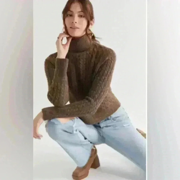 NWT - Francesca’s Miami Collection Becci Turtleneck Sweater (Brown) - Picture 1 of 5